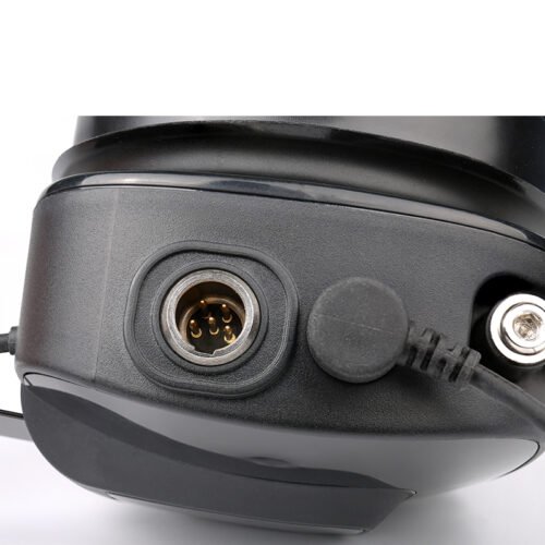 B-60Q is equipped with a quick-disconnect plug for easier use in racing, construction, and other heavy-duty noisy environments.