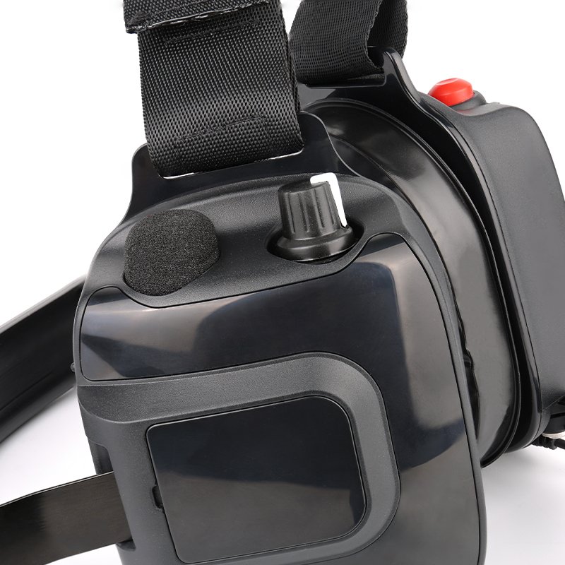 RE-20 high noise communication headsets RE-20 high noise communication headsets featuring an easy-access power switch and volume control knob for clear communication in loud environments