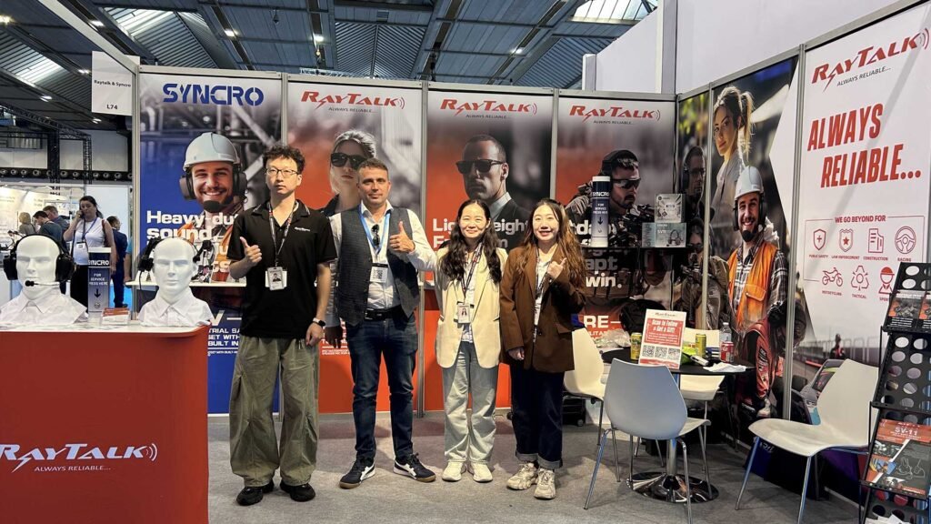 Group photo of the RayTalk team at the CCW 2025 exhibition