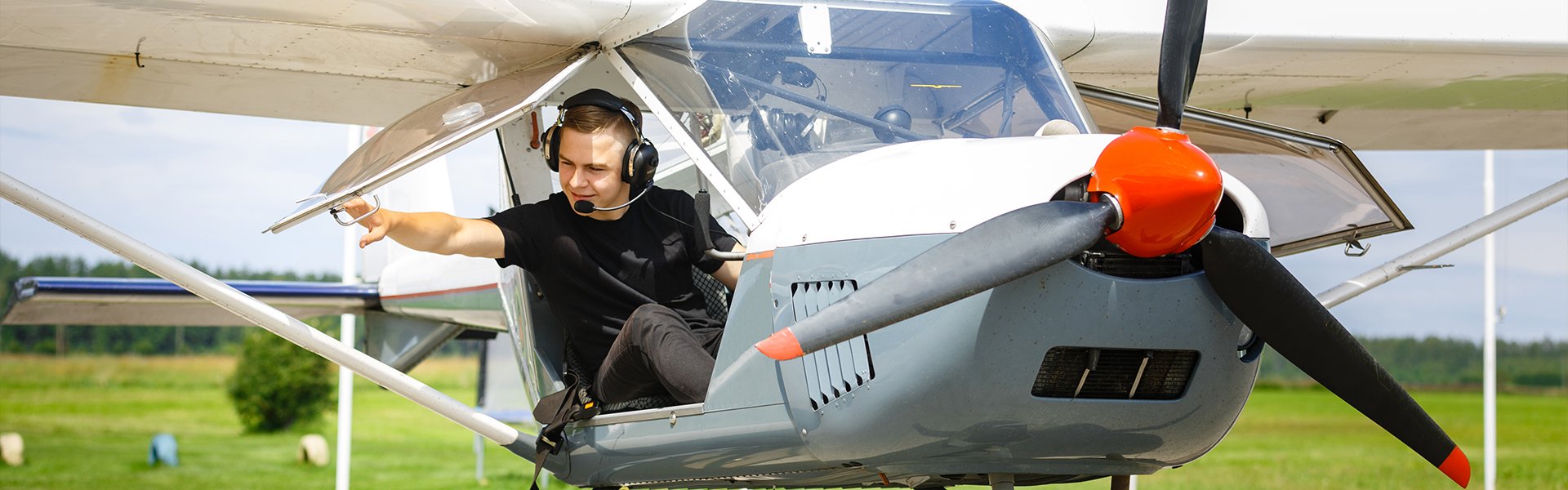fixed-wing aircraft headphones